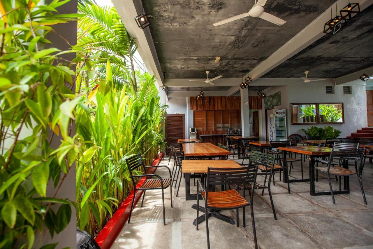 Joe Fisherman Inn Kampung Teluk Nipah Exterior photo