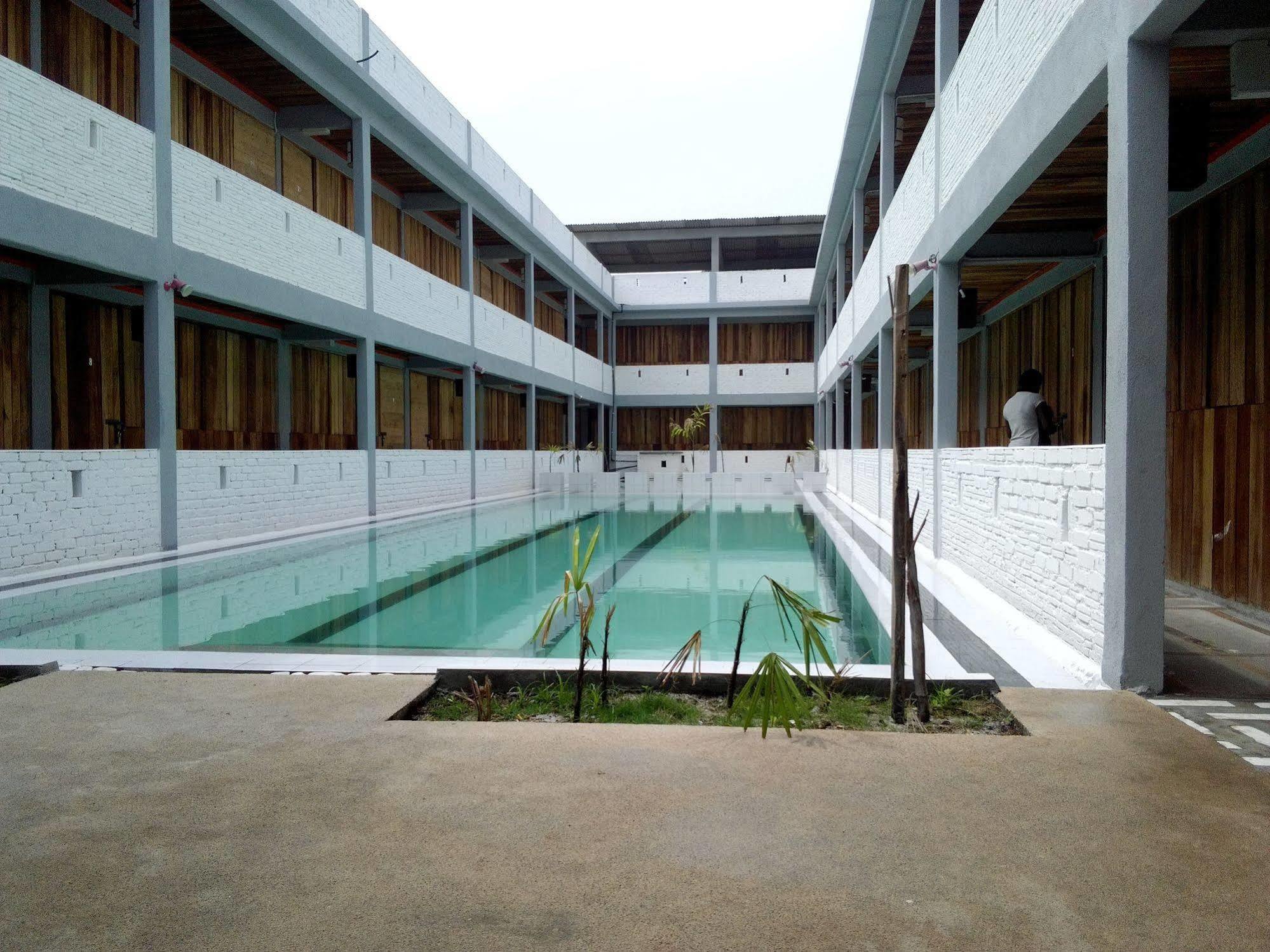 Joe Fisherman Inn Kampung Teluk Nipah Exterior photo